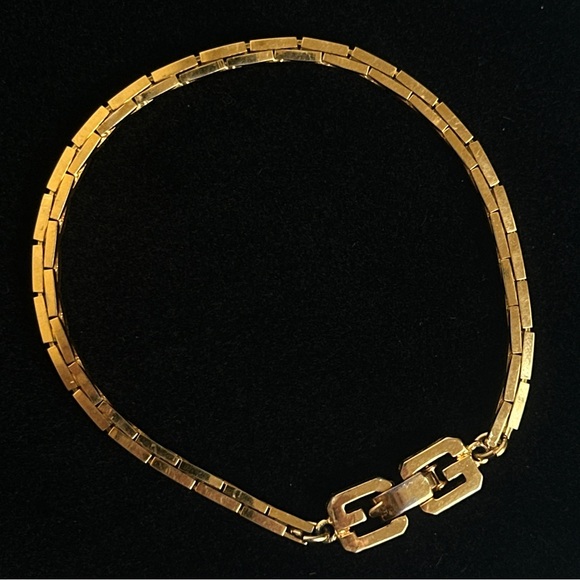 Vintage Givenchy Gold Tone Link Bracelet Box Clasp - Picture 1 of 8